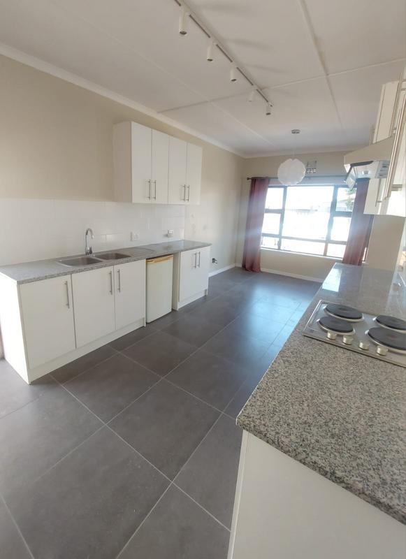 To Let 3 Bedroom Property for Rent in Goodwood Central Western Cape